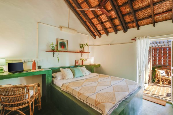 Image Title Goes Here